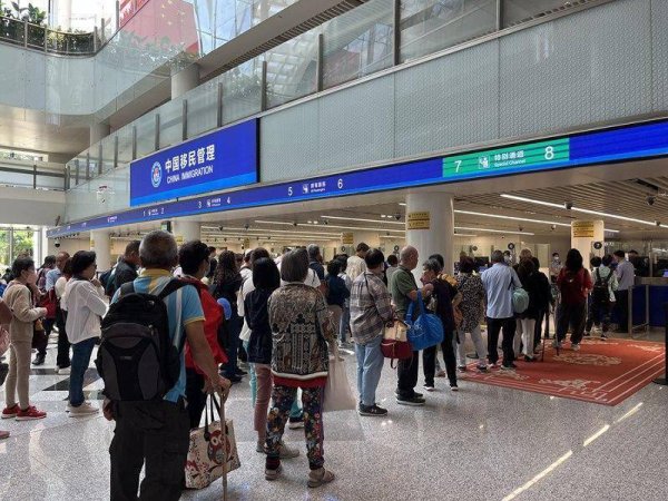 盈丰配资 免签政策持续释放效能 “五一”假期海南出入境客流同比增长45.8%